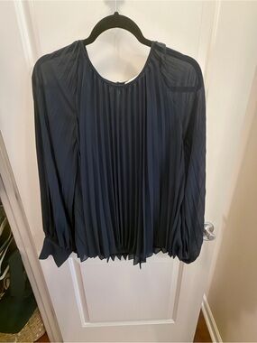 SAMSOE SAMSOE Pleated Long-Sleeve Blouse in Navy